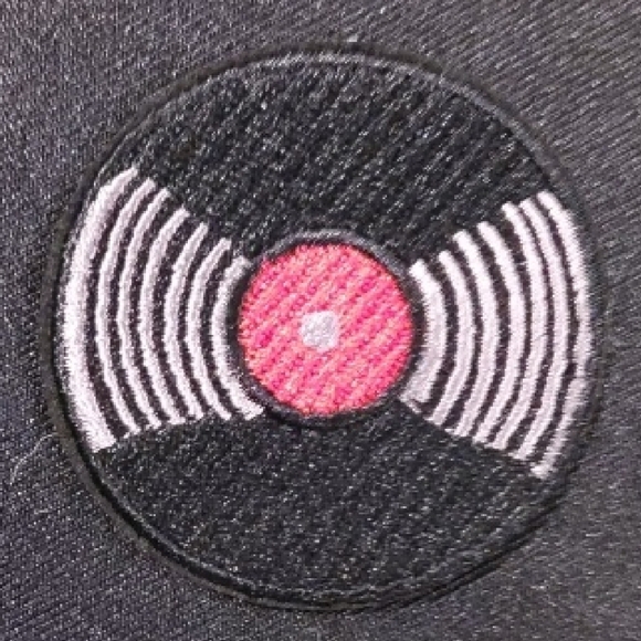Black and Red Vinyl Record Patch LP Iron On - Picture 1 of 2